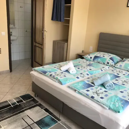 Guest house Farkas Vendeghaz *